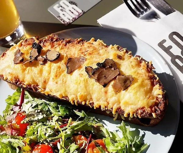 Du Pin Port 3* ニース