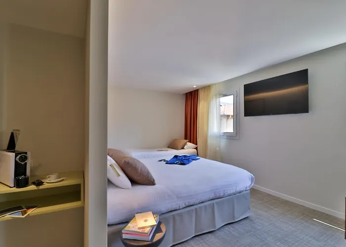 Du Pin Port Hotel Nice