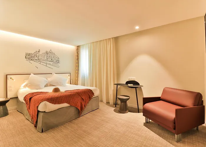 Du Pin Port 3* ニース