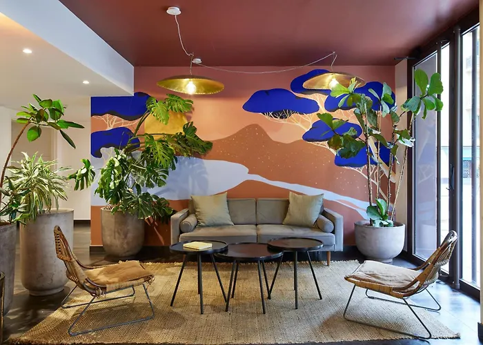 Du Pin Port 3* ニース