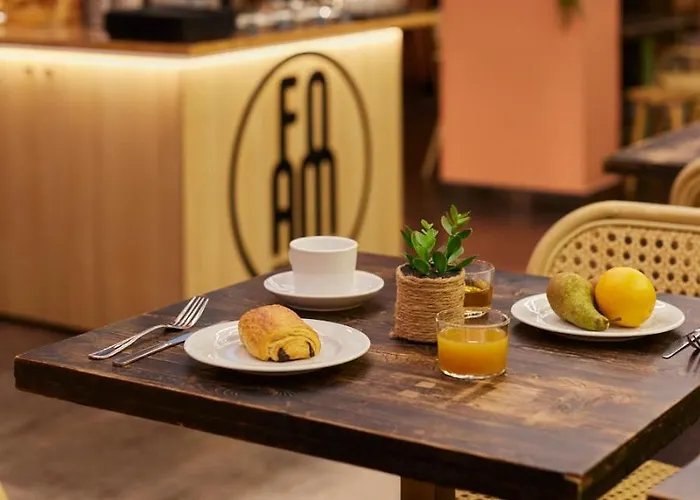 Du Pin Port Hotel 3*