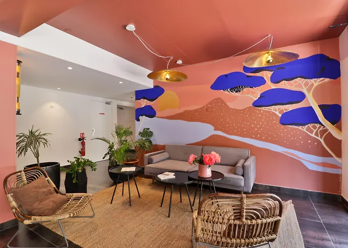 ホテル Du Pin Port 3*