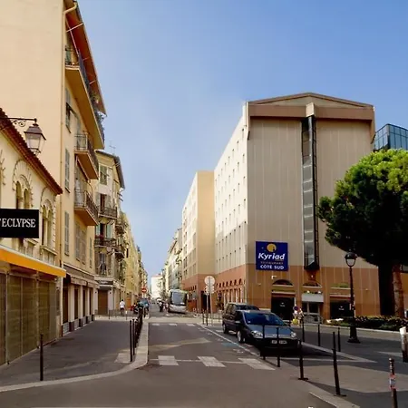 Hotel Du Pin Port 3*